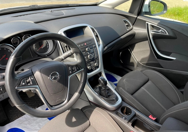 Opel Astra cena 15500 przebieg: 290000, rok produkcji 2010 z Łomianki małe 121